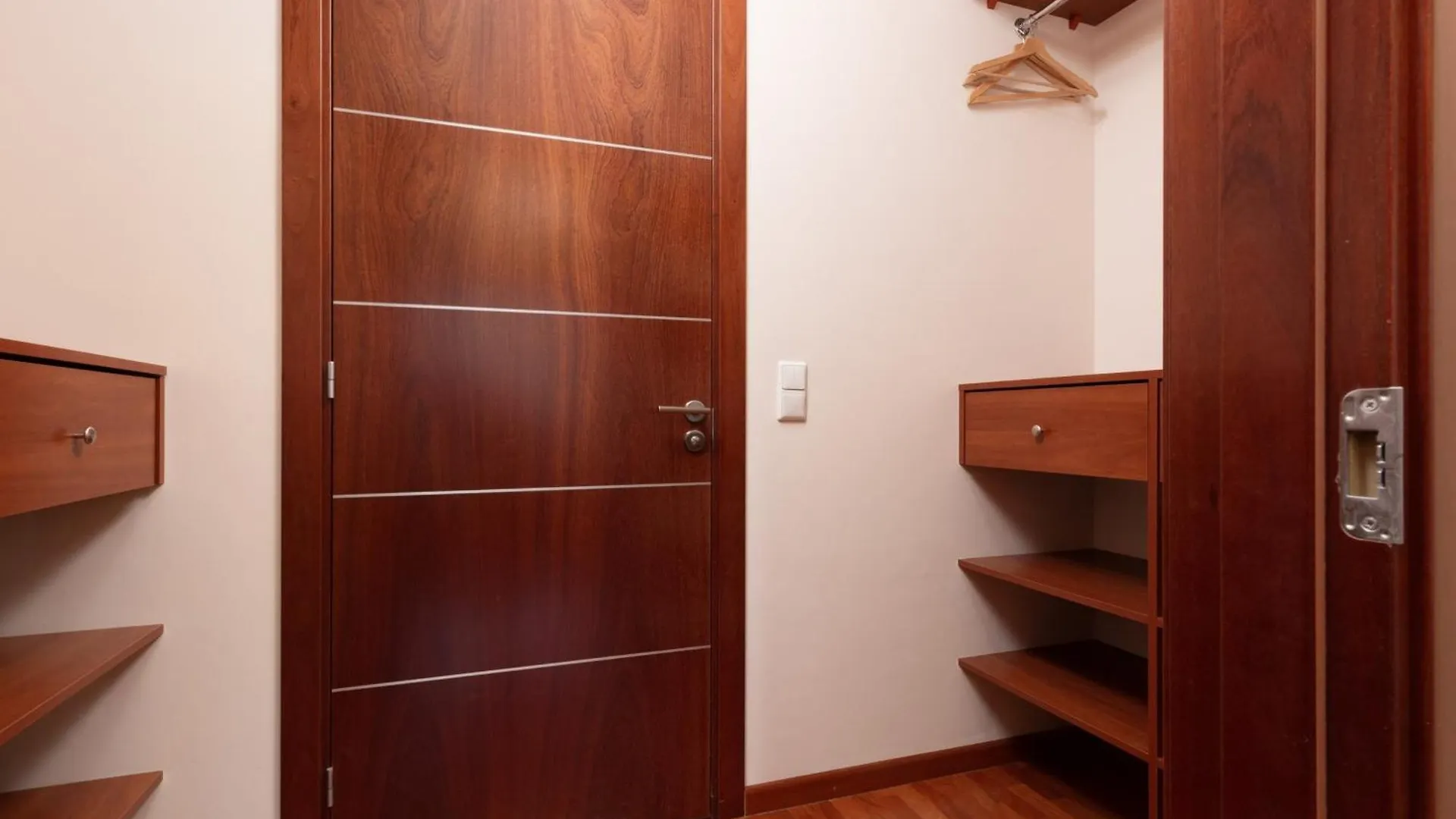 Warsaw City Center Exclusive By Renters Prestige Apartment