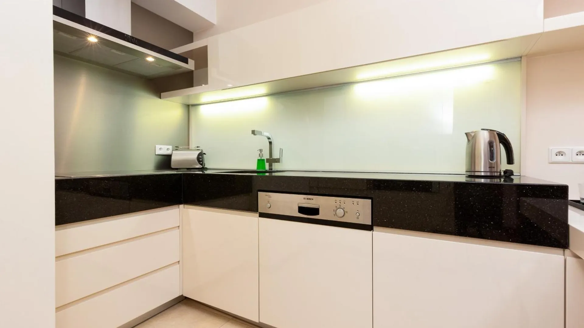 Apartment Warsaw City Center Exclusive By Renters Prestige