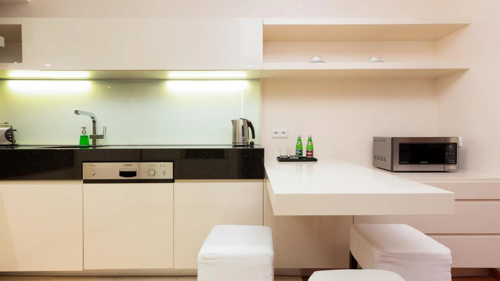 Warsaw City Center Exclusive By Renters Prestige